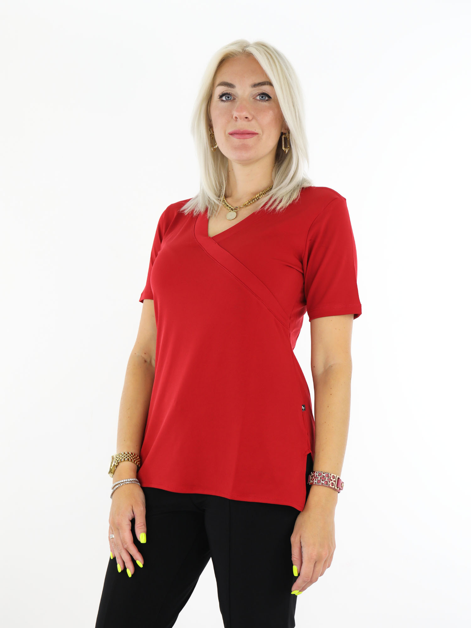anglle-milan-travel-top-travelstof-rood