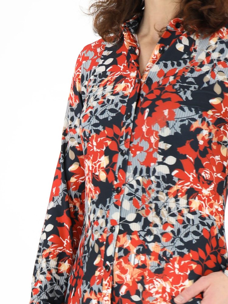blad-print-travel-blouse-in-marine-met-rood-en-wit