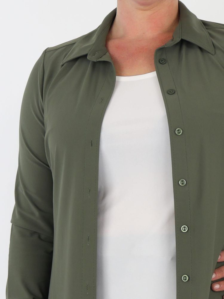 exclusive-lange-travelstof-blouse-in-army-van-het-merk-angelle-milan