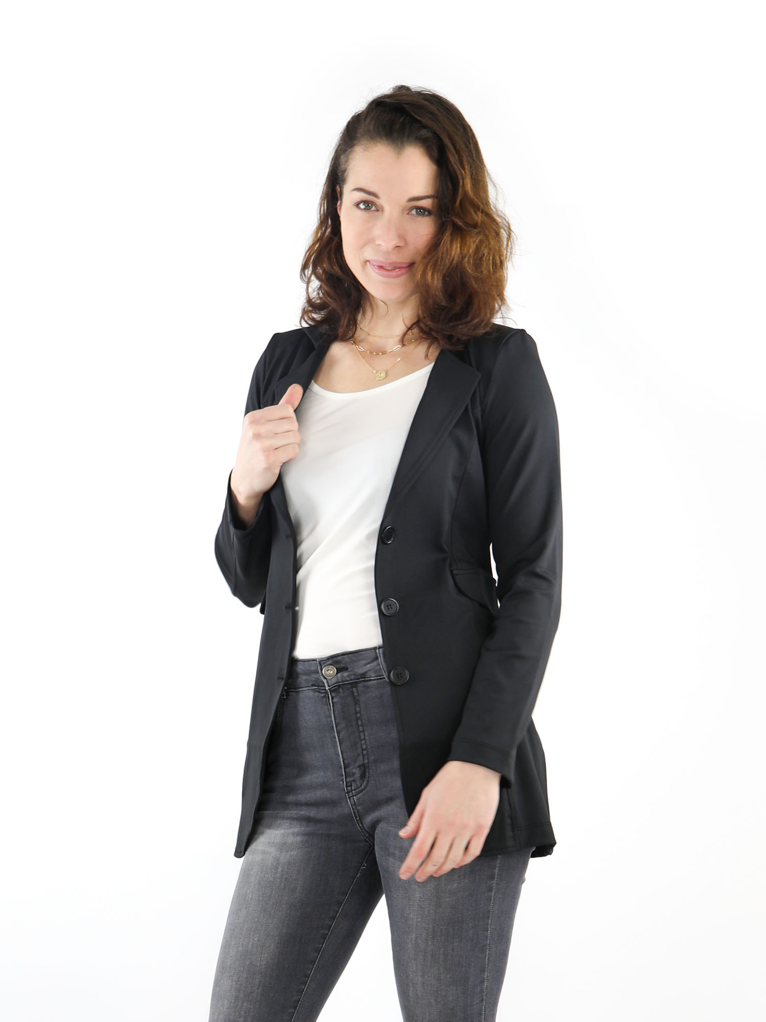 eenvoudig Kiwi Gelijkwaardig Zwarte lange travelstof blazer van Angelle Milan 1582 - Fashion to Fashion