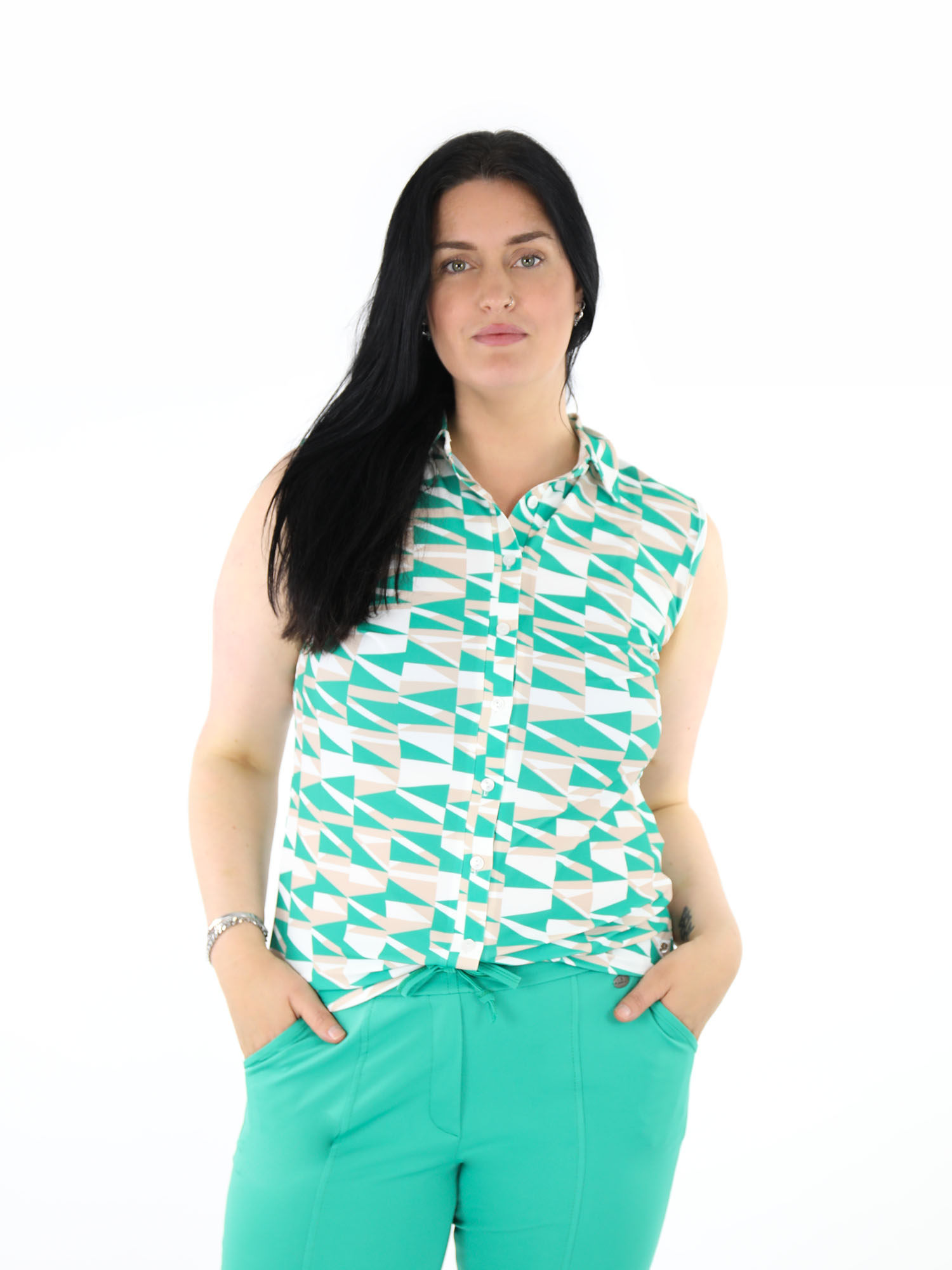 travel-blouse-van-angelle-milan-zonder-mouwen-in-groen-wit-en-beige