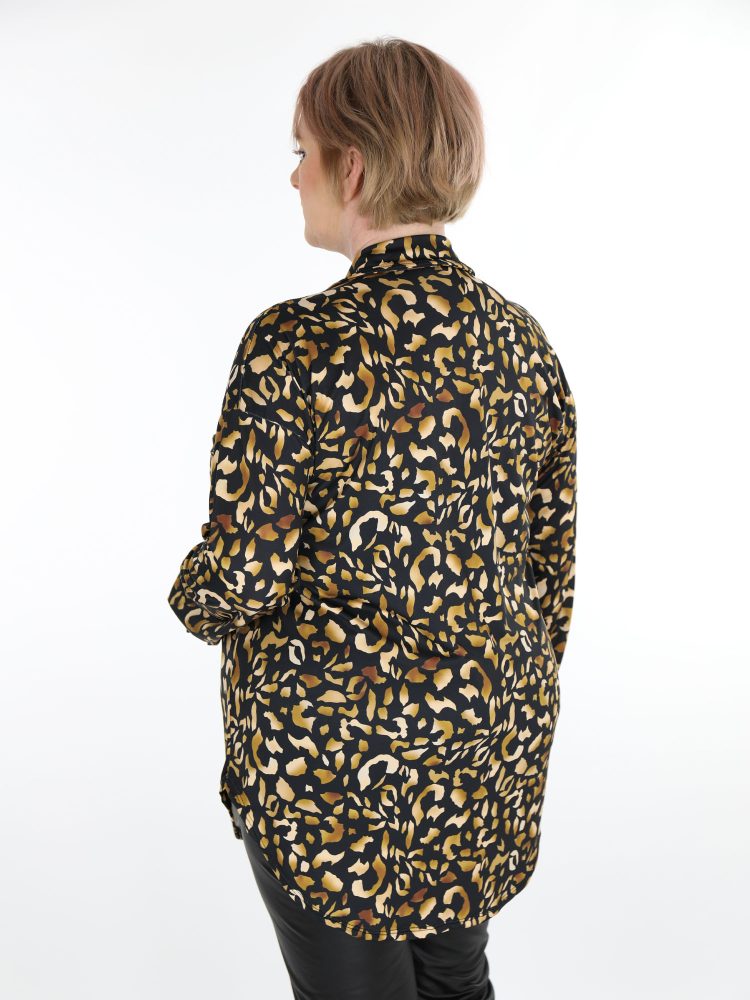 leopard-print-zwart-groud-blouse