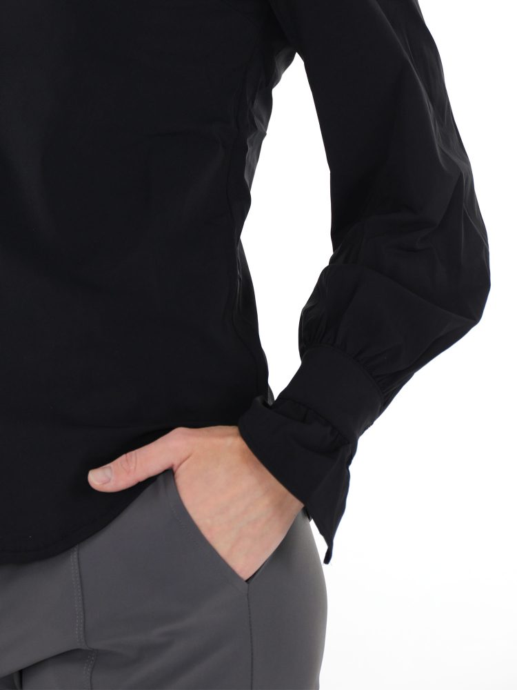 Mi-Piace-travelstof-blouse-mouwdetail-zwart