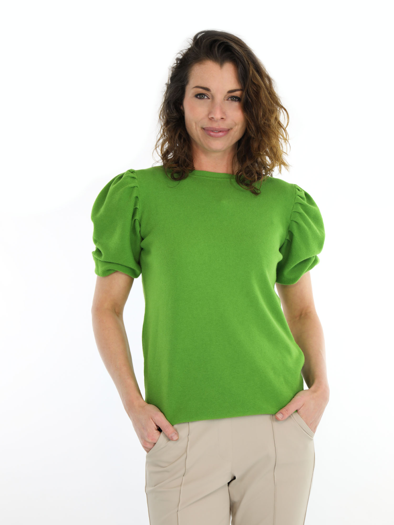 Niet doen lever Aanwezigheid Groene trui met korte pofmouwen van Triple Nine