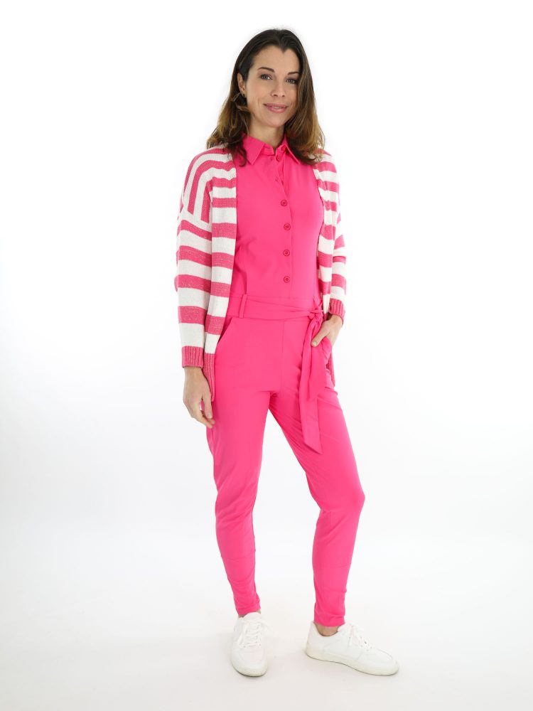 fuchsia-roze-jumpsuit-van-travelstof-mi-piace