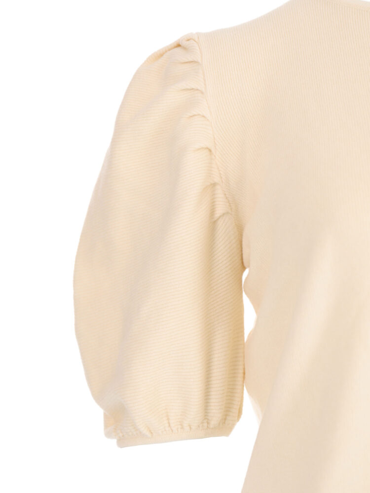 Pofmouw-trui-van-Triple-Nine-in-een-ecru-kleur