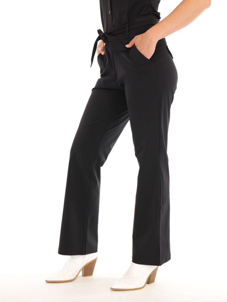 mi-piace-travel-jumpsuit-straight-met-tailleband-in-egaal-zwart-gekleurd