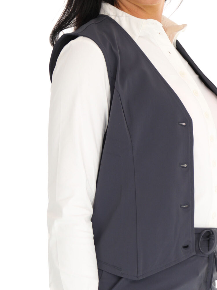 donkergrijze-travelgilet-202294-van-mi-piace