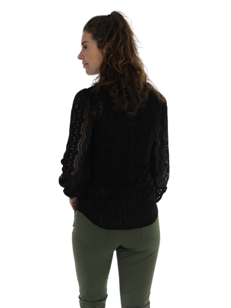 kanten-blouse-van-travelstof-in-zwart-mi-piace