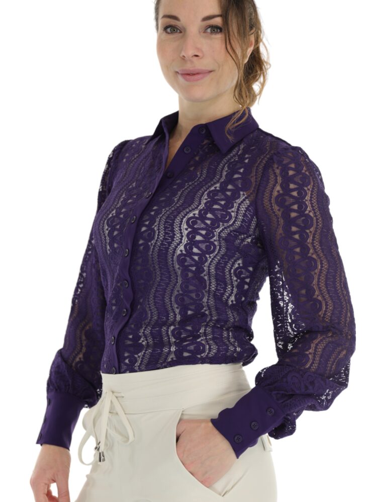 kanten-travel-blouse-van-mi-piace-in-egaal-donker-paars