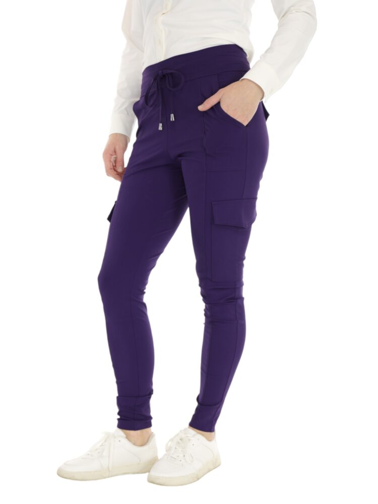 mi-piace-slim-fit-cargobroek-van-travelstof-in-egaal-aubergine-paars-202285