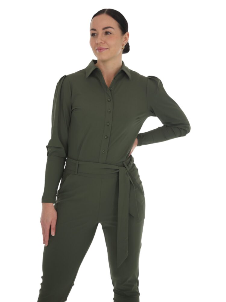 Mi-Piace-jumpsuit-egaal-groen-202349-travelstof-met-band