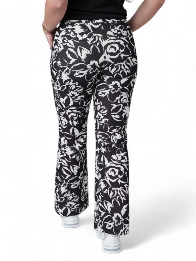 bloemenprint-broek-straight-in-zwart-wit