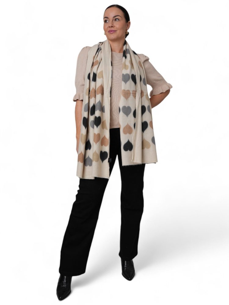 beige-print-scarf-heart